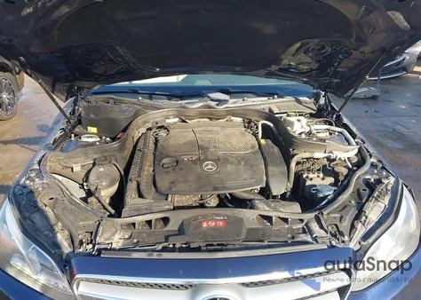 2015 Mercedes-Benz E 350 4Matic z USA, uszkodzony, nr VIN WDDHF8JB9FB123766